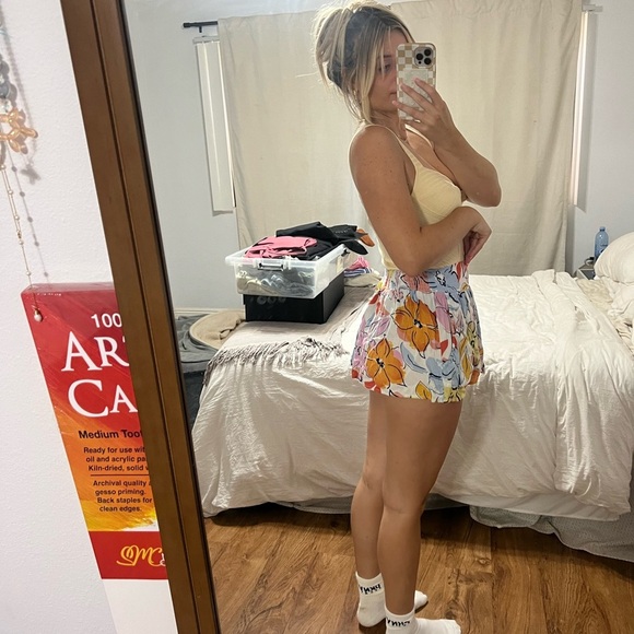 SALTY LEMON shorts - Picture 16 of 16